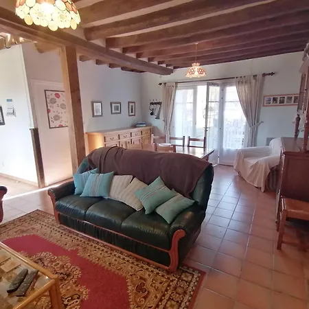 Le Chant D'oiseau Apartment