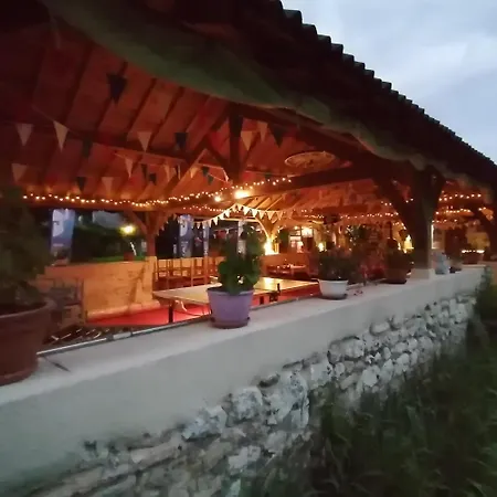 Le Chant D'oiseau Mouliherne