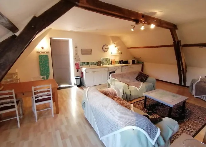 Le Chant D'oiseau Apartment Mouliherne