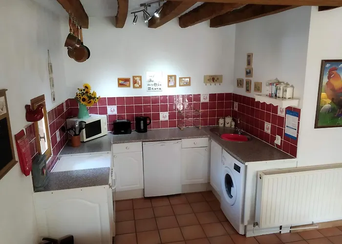 Le Chant D'oiseau Apartment *